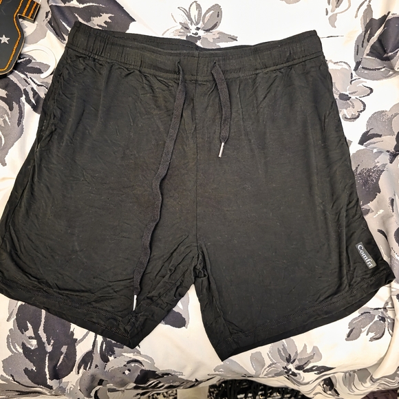 Black Comfrt Shorts - Picture 1 of 1